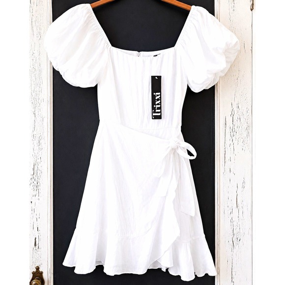 Trixxi Dresses & Skirts - Trixxi White Puff Sleeve Square Neck Wrap A-Line Short Dress Size s